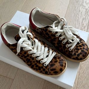 Isabel marant etoile sneakers ISABEL MARANT
Ponyhair leopard Print Sneakers